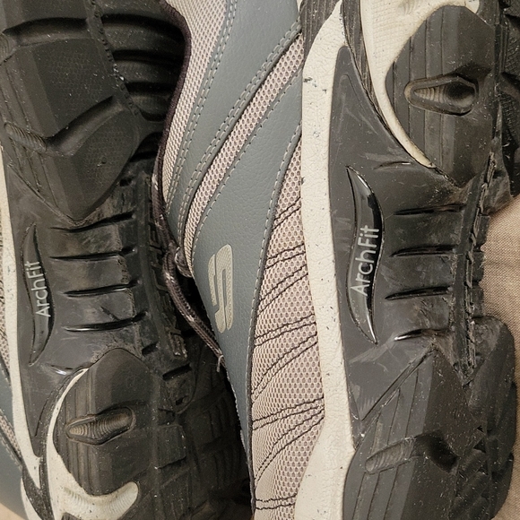 Skechers Arch Fit Men's Athletic shoe Size 9.5 grey - Picture 6 of 7